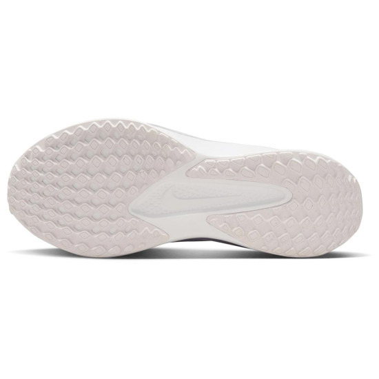 Nike Quest 6